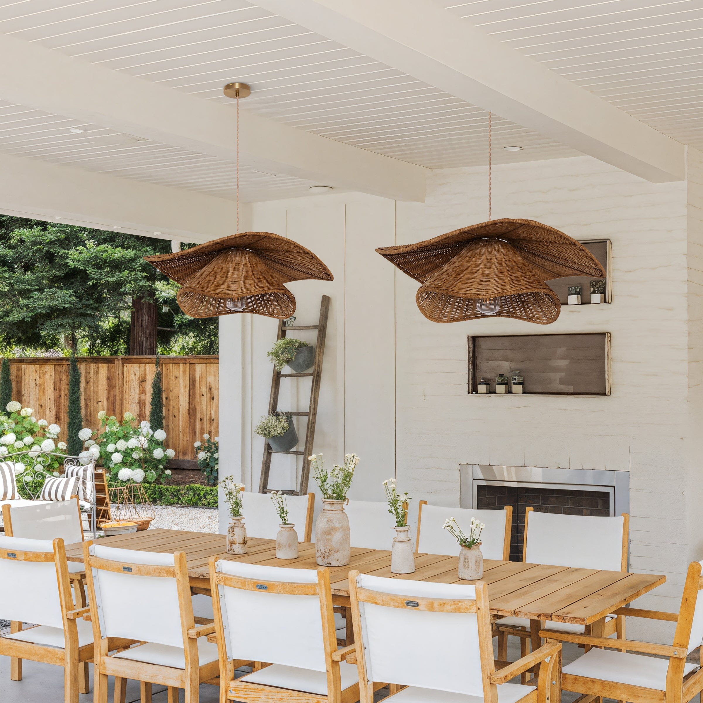 Lightsin Woven Rattan and Iron Pendant Light – Organic Ceiling Pendant Light for Dining Room, Living Room, and Modern Rustic Interiors Lightsin UK