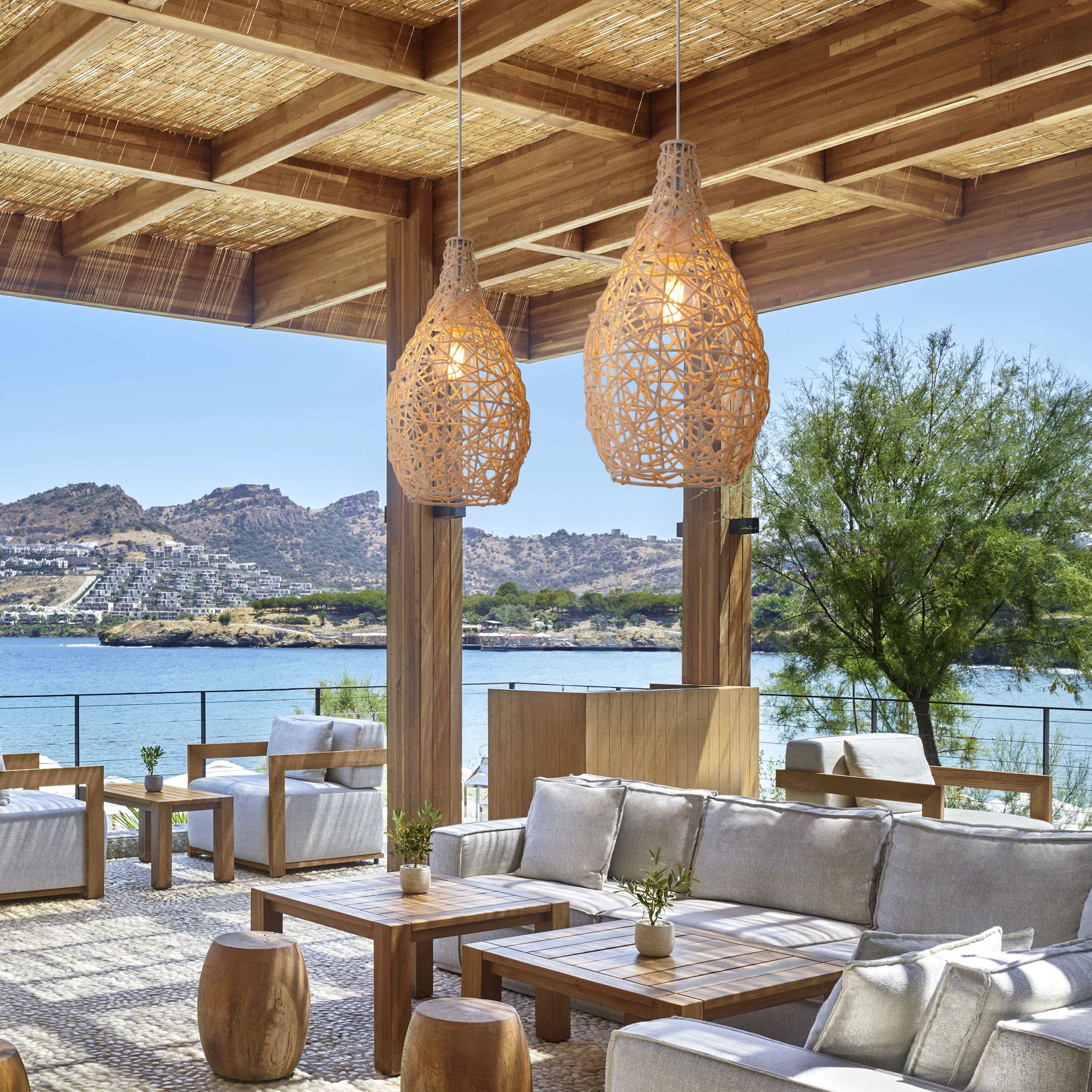 Lightsin Natural Rattan and Bamboo Pendant Light with Iron Frame Lightsin UK 