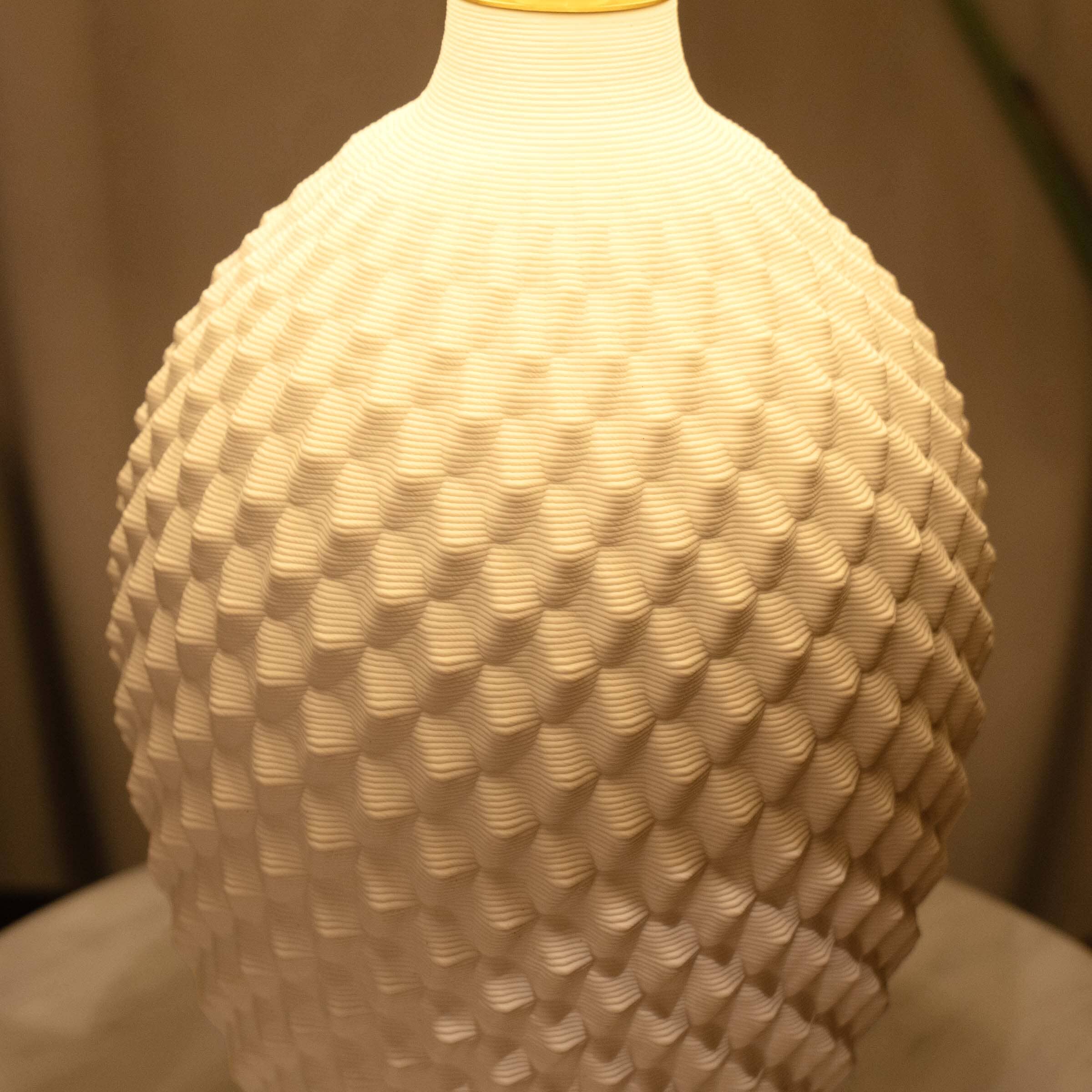 Lightsin 3D Pure White Diamond Embossed Relief Pattern Ceramic Table Lamp Lightsin UK 