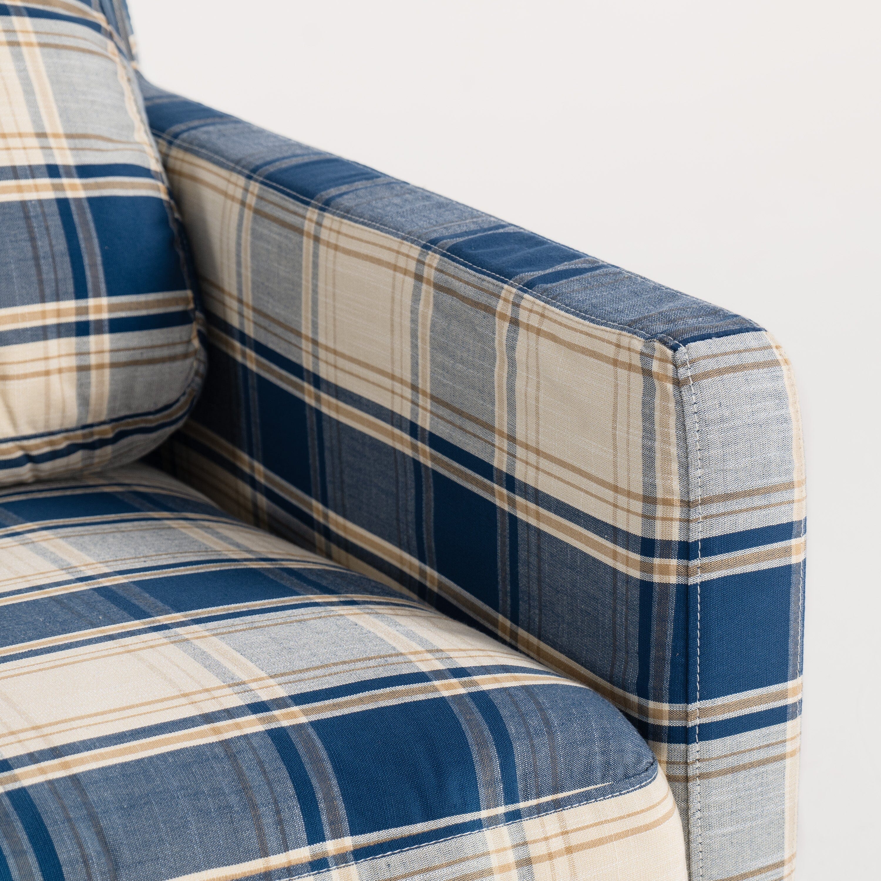 Cottonfy Elegant 3 Seater Striped Sofa with Removable Covers and Skirted Base Living and Home 
