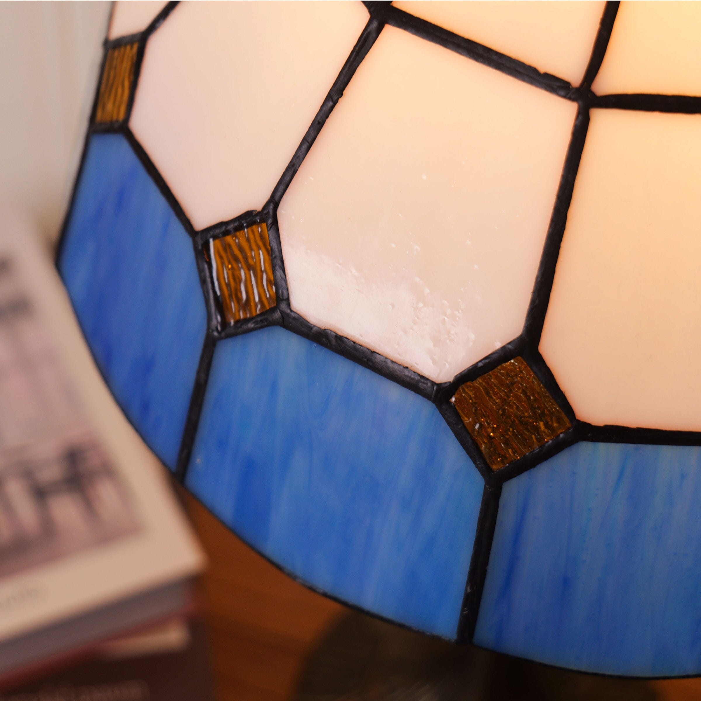 Lightsin Tiffany Table Lamp | Handcrafted Stained Glass Block Series Lightsin UK 