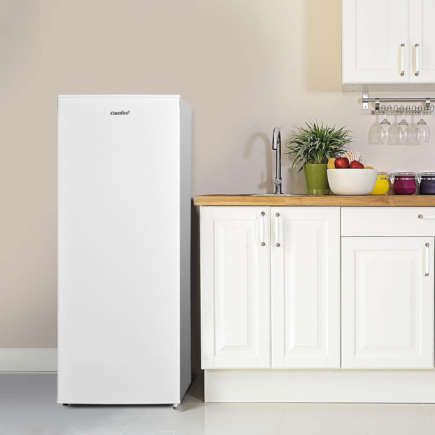 COMFEE' RCU160WH2UK(E) 160 Litre Freestanding Upright Freezer Living and Home 