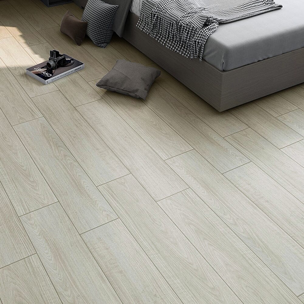 PVC Wooden Self-adhesive Laminate Flooring Planks for Home Decor Living and Home 