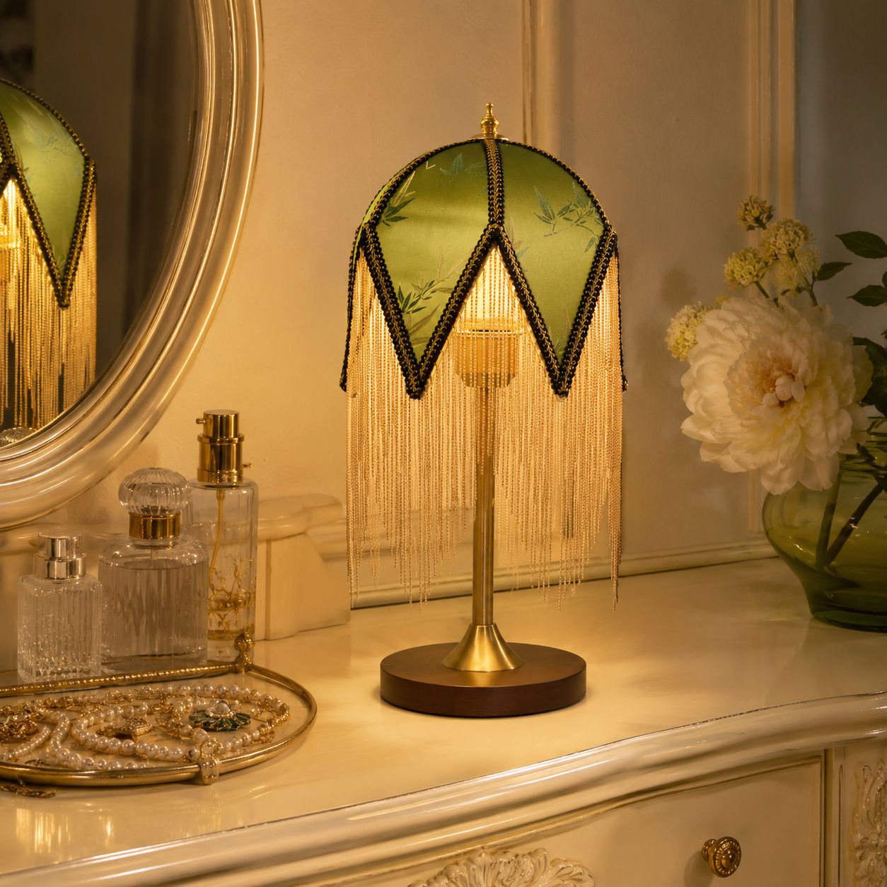 Mid-Century Vintage Tassel Table Lamp | Antique Brass & Fabric Bedside Lamp Lightsin UK 