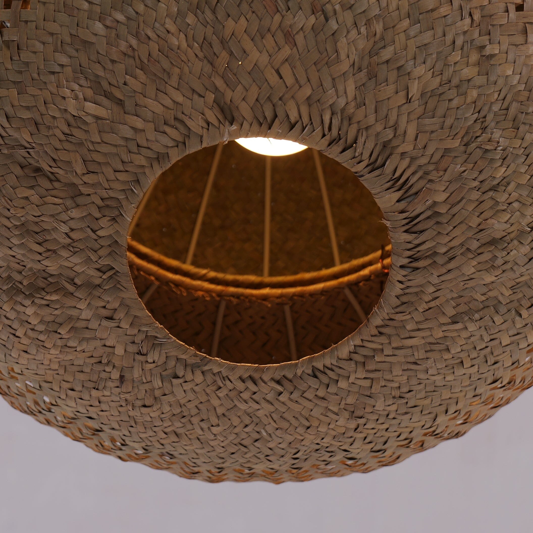 Lightsin Handwoven Natural Bulrush Pendant Light with Pot Lid-Inspired Design Lightsin UK 