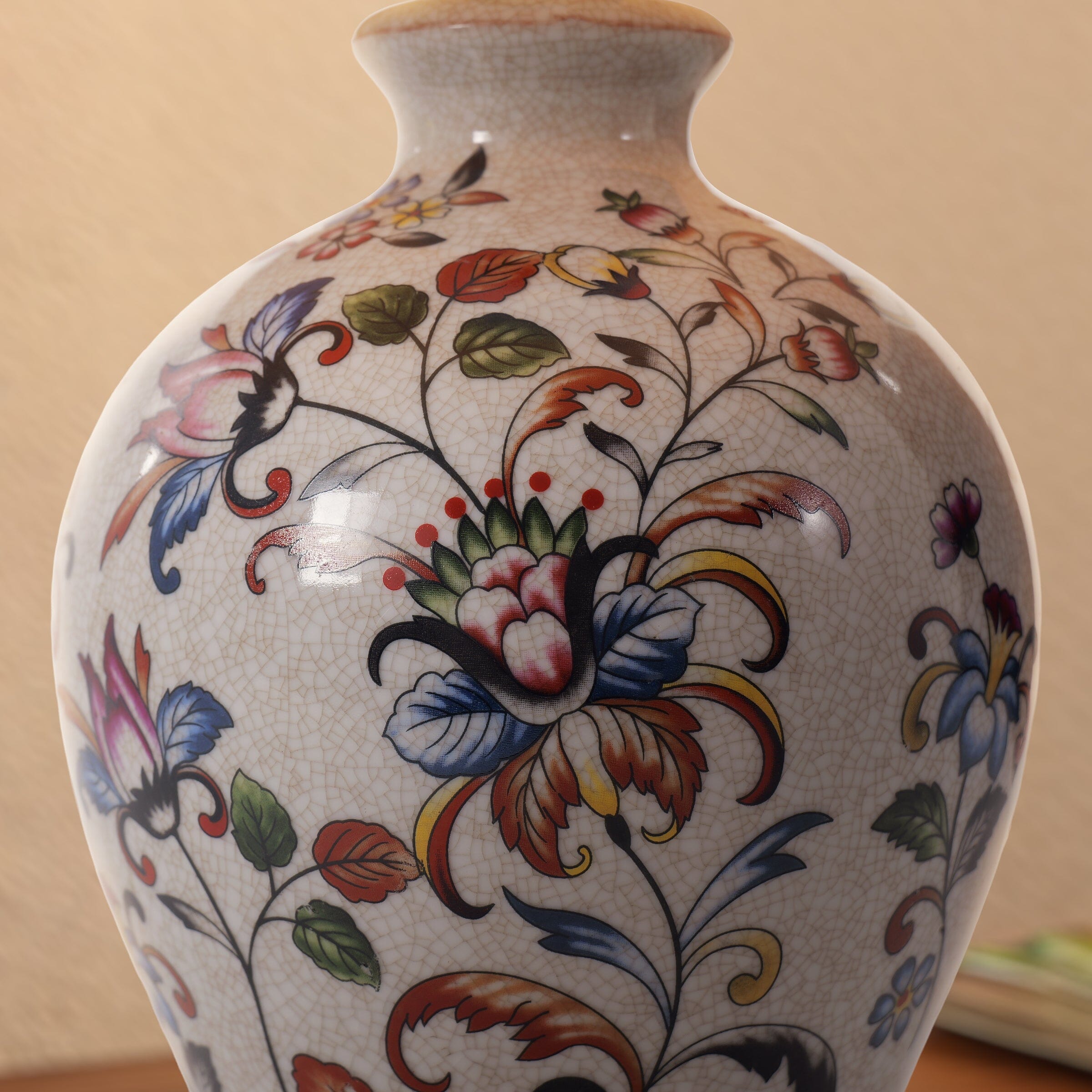 Lightsin Chinoiserie Hand-Painted Porcelain Table Lamp with Pleated Linen Shade Lightsin UK 