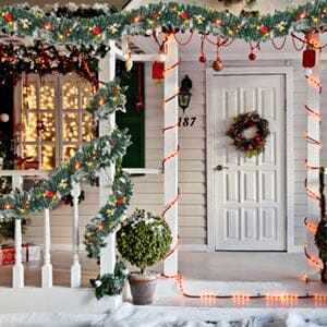 Artificial Pre-lit Frozen Christmas Holiday Decoration Garland Christmas Living and Home 
