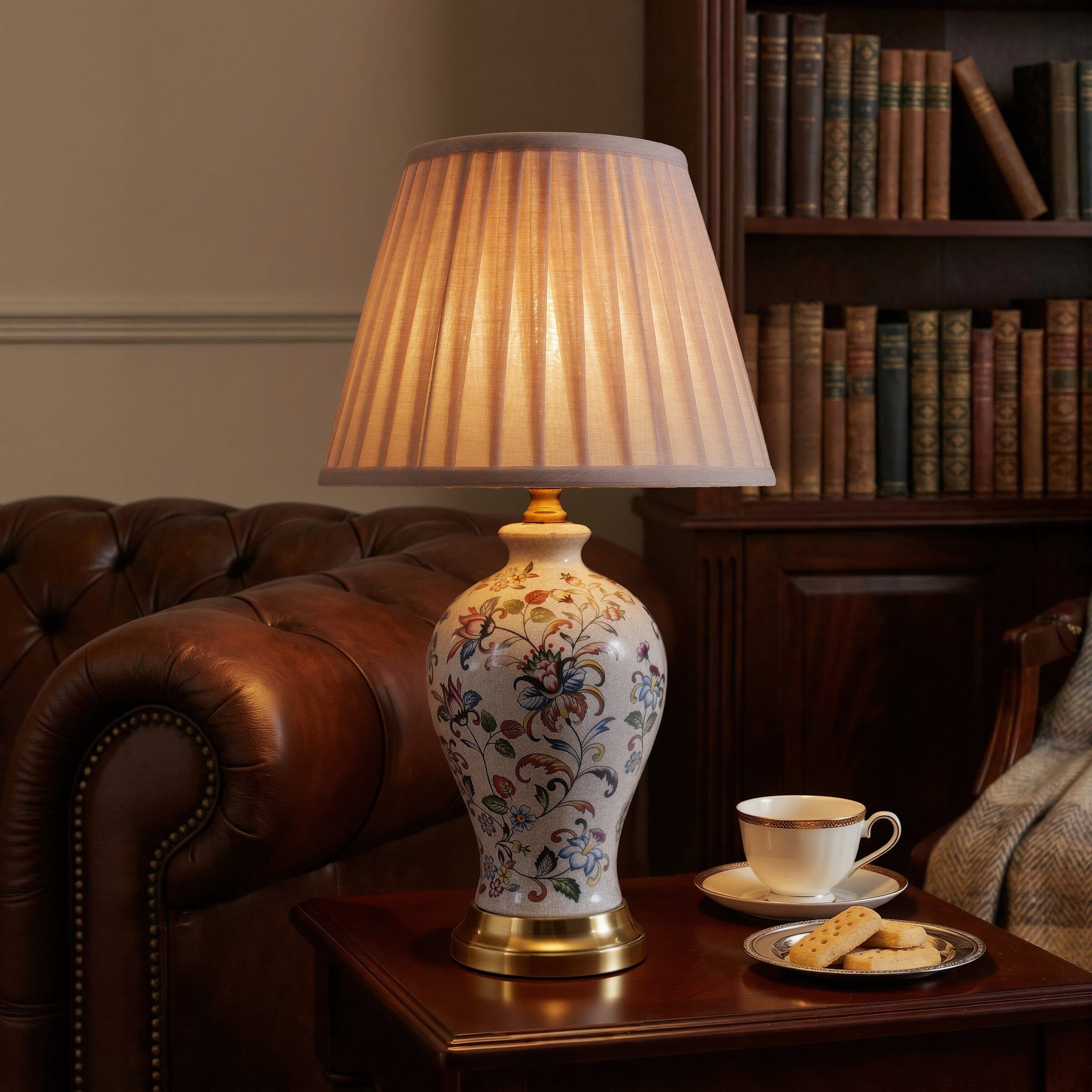 Lightsin Chinoiserie Hand-Painted Porcelain Table Lamp with Pleated Linen Shade Lightsin UK 