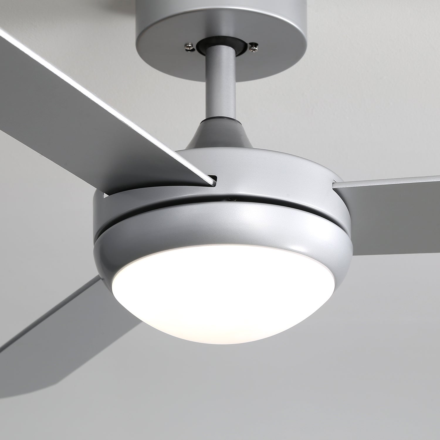Silver 3 Blade Ceiling Fan with LED Lamp & Remote Control 42Inch Ceiling Light Living and Home 